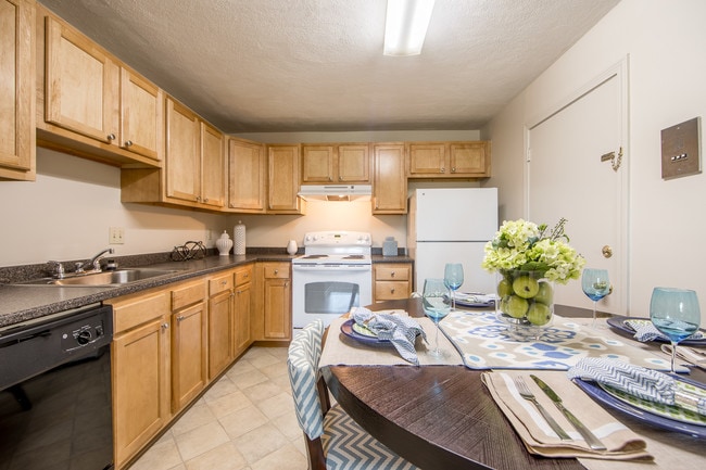 Princeton Crossing, Salem, MA 01970 - photo 6