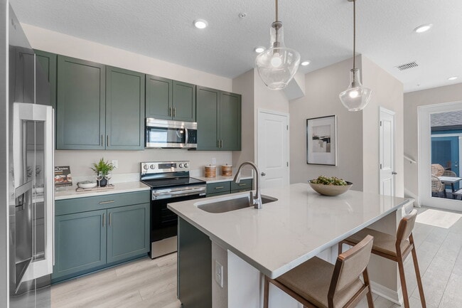 632 Emerald Grove Dr, Apopka, FL 32703 - photo 3