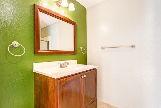 380 W Wilson St unit F104, Costa Mesa, CA 92627 - photo 6