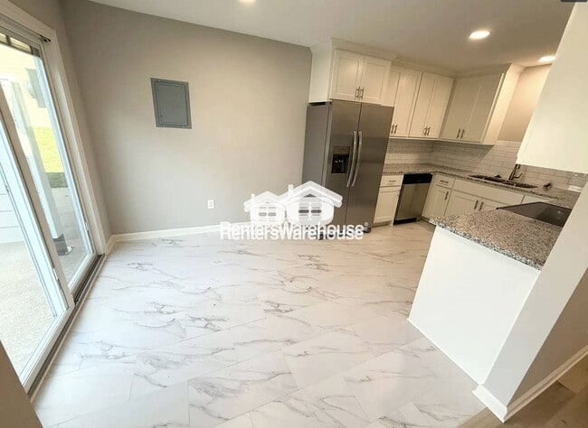 7101 W 69th St, Overland Park, KS 66204 - photo 6