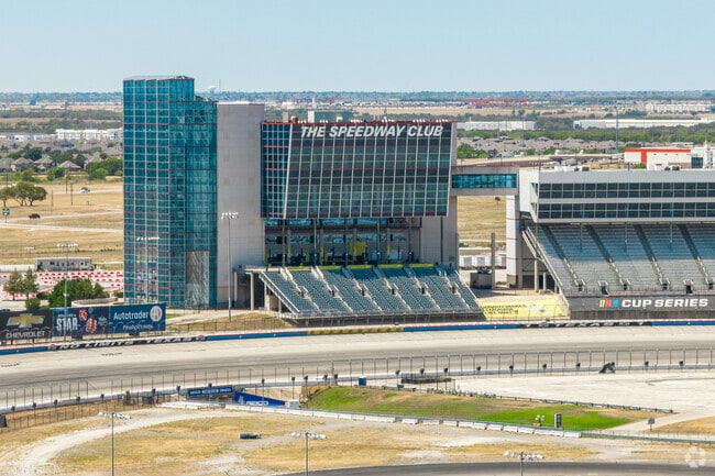 Texas Motor Speedway in Justin has a seating capacity of over 190,000 people .