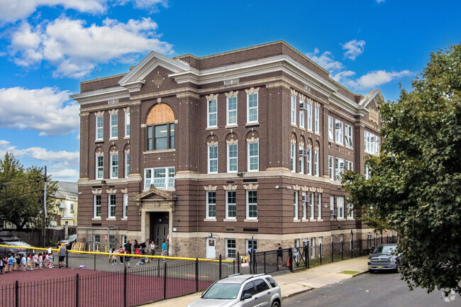 Franklin Elementary School is a K-5th Grade School serving many neighborhoods in Trenton.