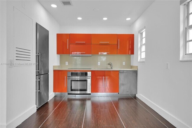 1457 Meridian Ave unit 204, Miami Beach, FL 33139 - photo 4