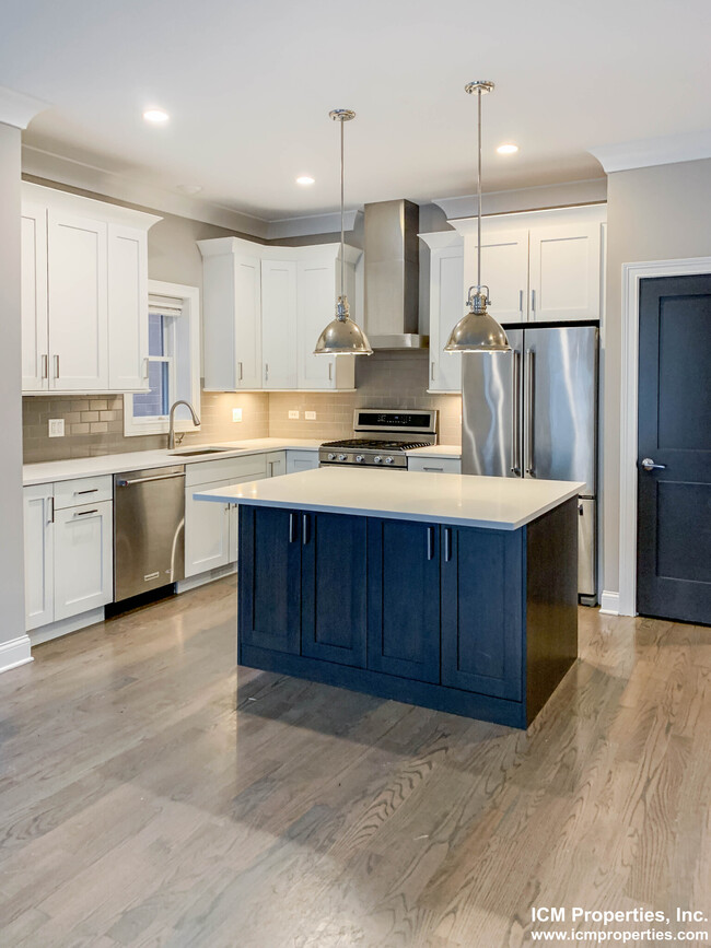 866 W Lill Ave Unit 878-1, Chicago, IL 60614
