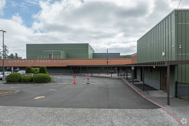 Warrenton Grade School is a public elementary school in Warrenton Oregon.