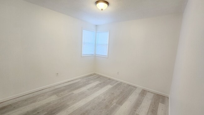 Discover Modern Comfort at Welbeck Apartments ~ Rent Special, Des Moines, IA 50310 - photo 5