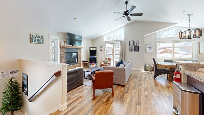 1192 Tomahawk Ln, South Lake Tahoe, CA 96150 - photo 2