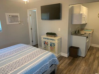 2135 NE Dixie Hwy, Jensen Beach, FL 34957