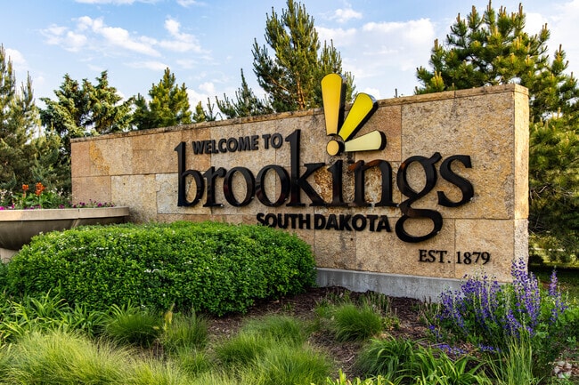 The college town of Brookings is home to South Dakota State University and 24,000 people. Residents and students alike enjoy the school’s events and culture.