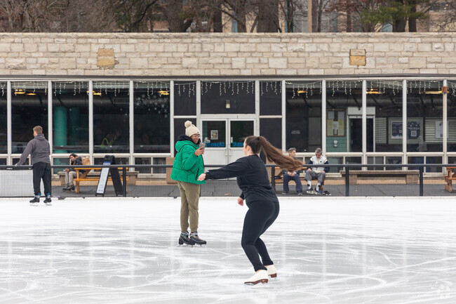 Hi-Pointe residents have easy access to Forest Park's Steinberg outdoor ice skating rink.