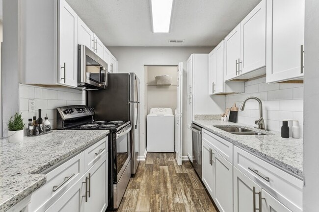 Park at Tara Lake, Jonesboro, GA 30236 - photo 3