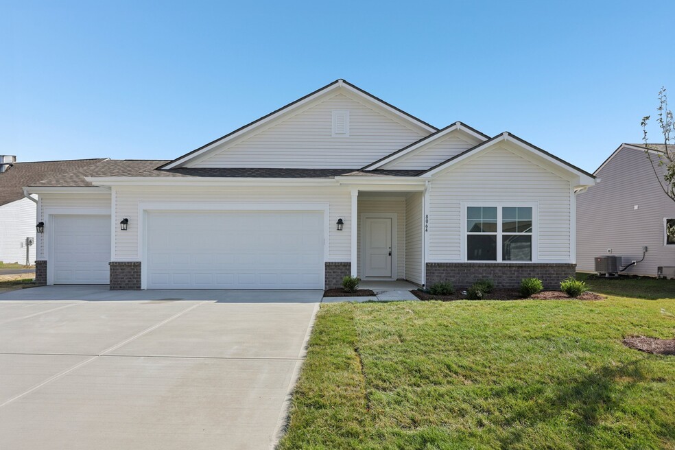 8064 Copperleaf Ln, Pendleton, IN 46064 - photo 1