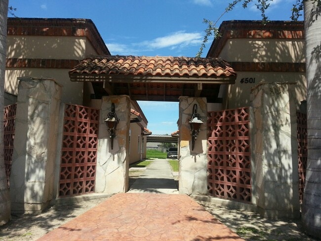 4501 N 25th Ln unit 4501 N 25th, McAllen, TX 78504 - photo 4