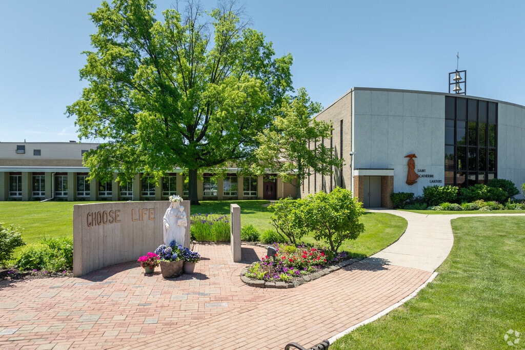 St Catherine Laboure School is a private school.