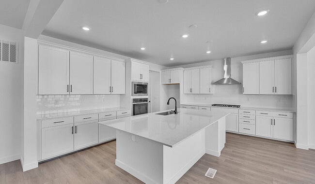 1112 S 3170 E, Spanish Fork, UT 84660 - photo 3