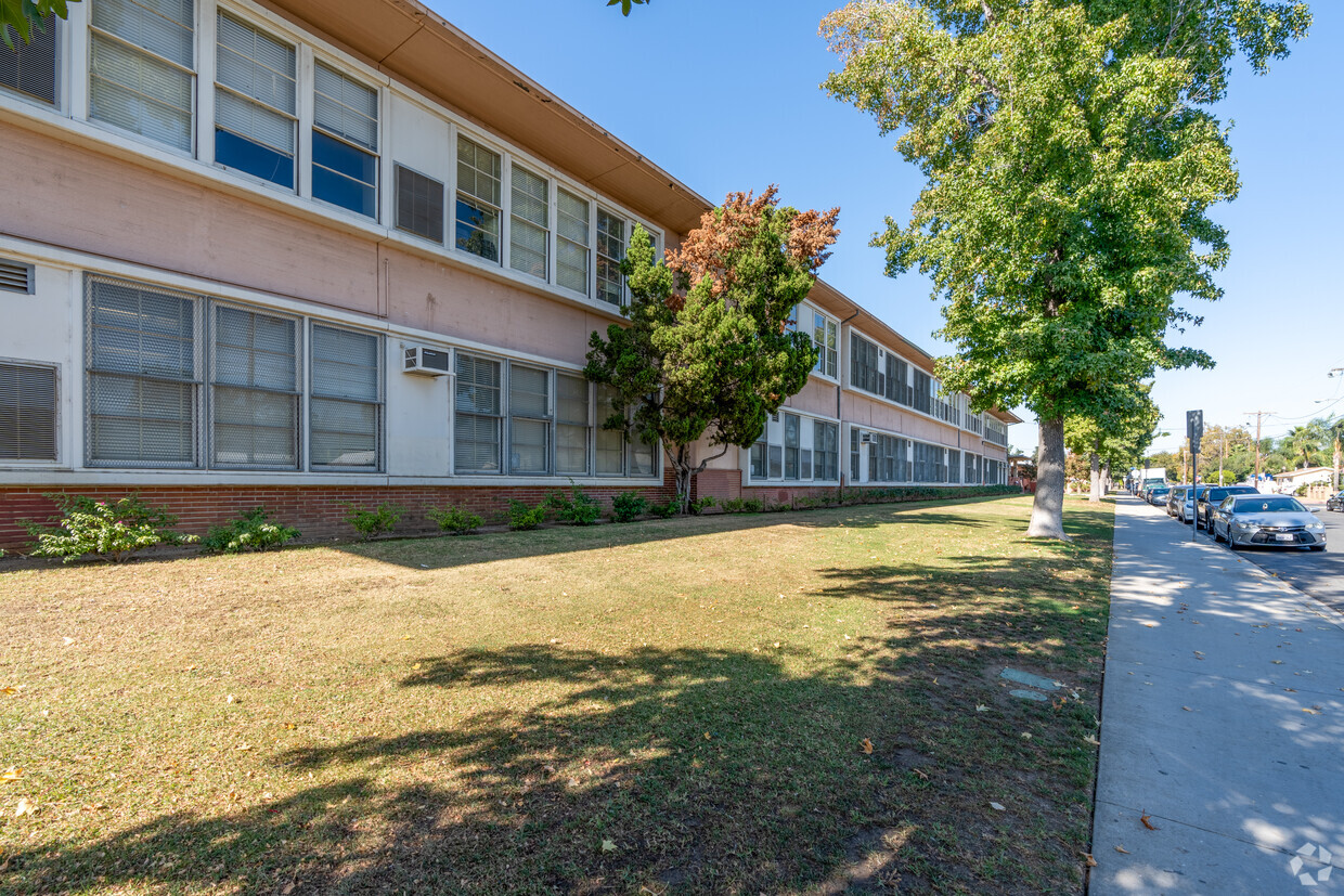 San Fernando Senior High School, San Fernando CA Rankings & Reviews -  Homes.com