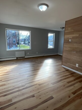 1081 Tompkins Ave Unit B16, Staten Island, NY 10305