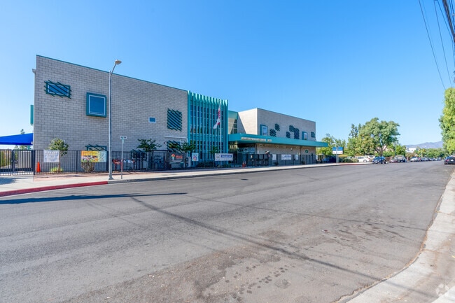 Fenton Primary Center Charter Elementary