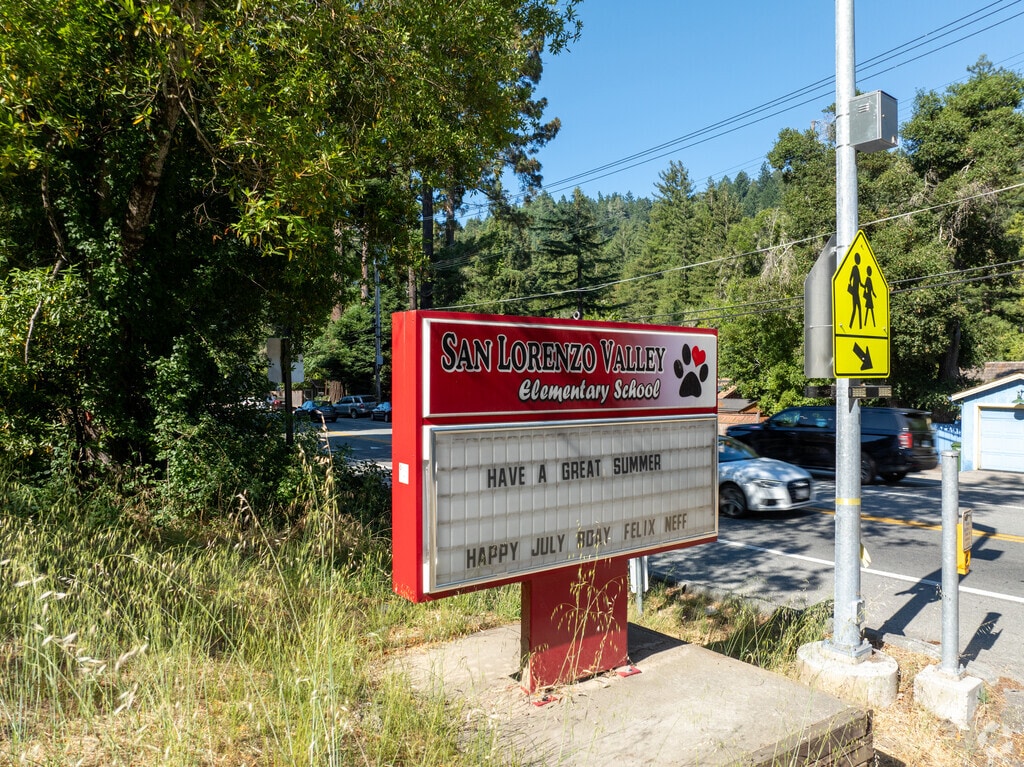 Discover hands-on learning at San Lorenzo Valley Elementary in this vibrant neighborhood.