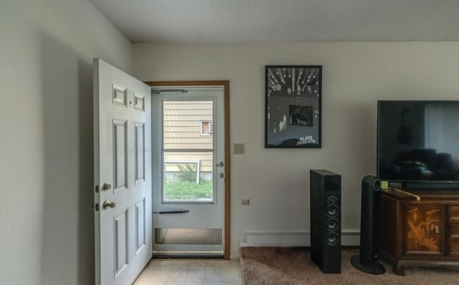 333 W Ingals Ave unit 331, Bismarck, ND 58504 - photo 3