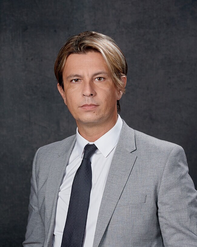 Agent Photo