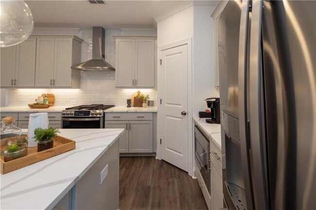 1003 Crown Oak St unit 43, Johns Creek, GA 30022 - photo 4