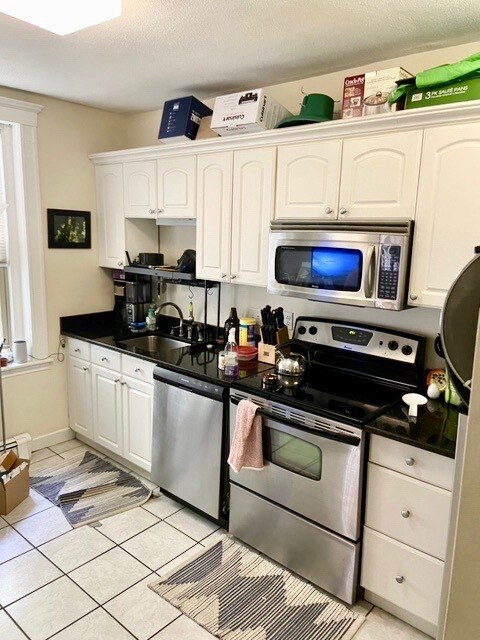 32 Ransom Rd unit 9, Brighton, MA 02135 - photo 4