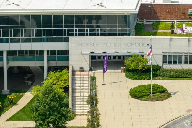 Hubble Middle School is located in Warrenville.