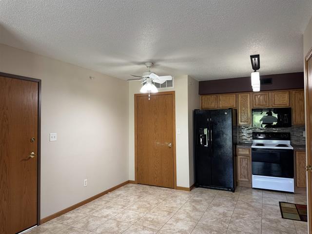 4705 Chadwick Rd unit 3, Cedar Falls, IA 50613 - photo 3