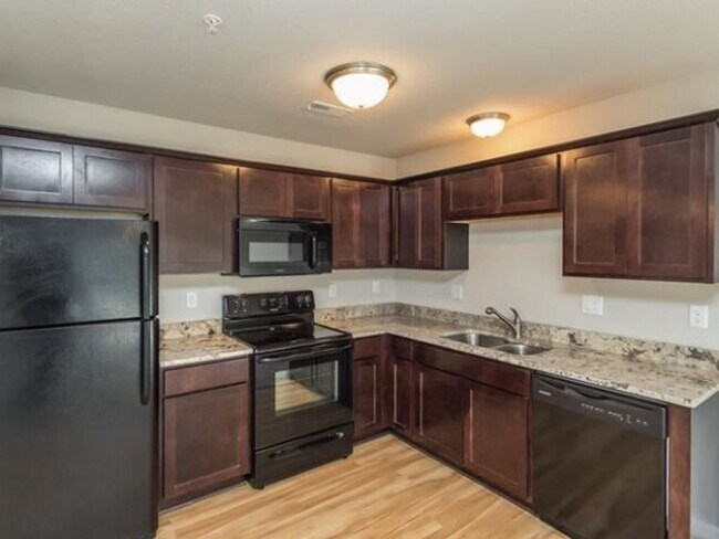 Village at Maple Bend Townhomes, West Des Moines, IA 50266 - photo 5