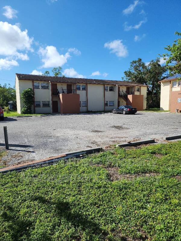 2510 Central Ave unit 2, Fort Myers, FL 33901 - photo 1