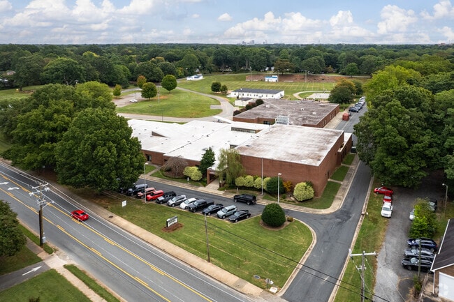 South Fork Elementary has a great campus in Winston-Salem.
