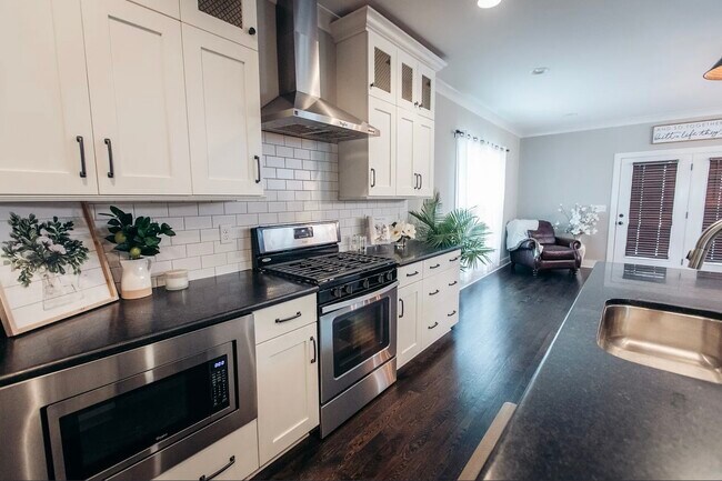 2423 Elliott Ave, Nashville, TN 37204 - photo 7