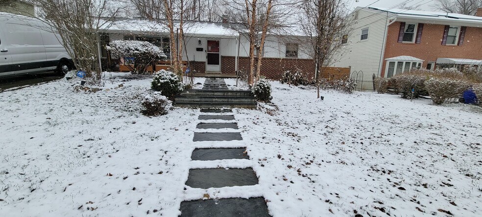 1807 Blueridge Ave unit 1, Silver Spring, MD 20902 - photo 1