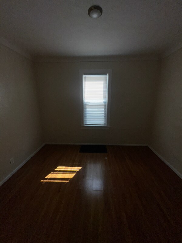 319 E Streicher St unit 1, Toledo, OH 43608 - photo 5