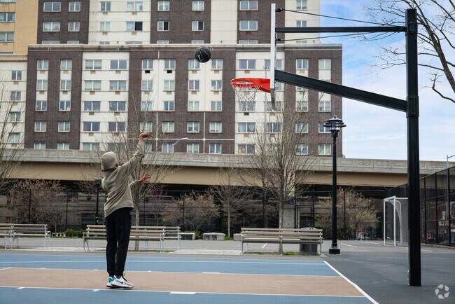 Pulaski Park at the southern end of Mott Haven.