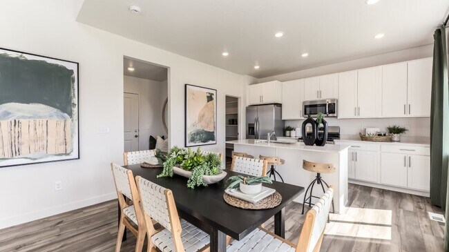 2013 E Swallow Dr, Eagle Mountain, UT 84005 - photo 7