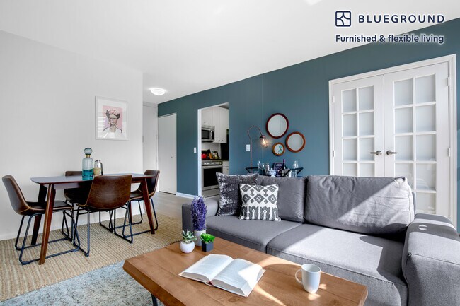 400 Chambers St unit FL28-ID172, New York, NY 10282 - photo 3