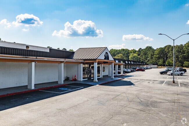 DeKalb Brilliance Academy serves students K-3.