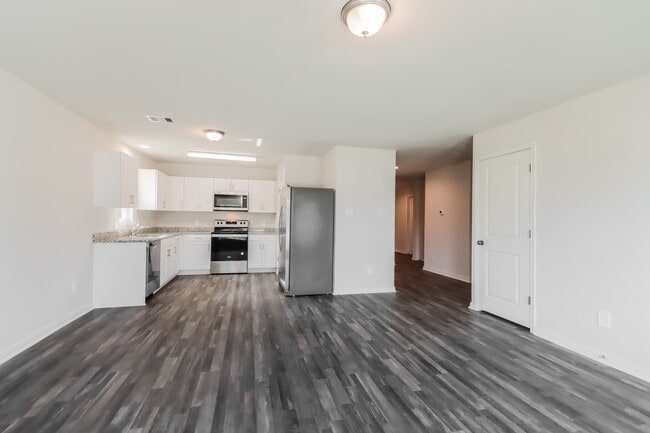 196 Bluebonnet, Livingston, TX 77351 - photo 3