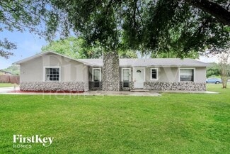 2390 Meadow Ln, Kissimmee, FL 34744