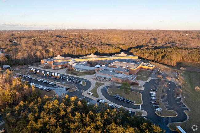 Liberty Middle School serves the community of Clifton.