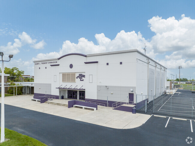 Cypress Lake High specializes in music, art, dance, media, theater, and visual arts in Florida.