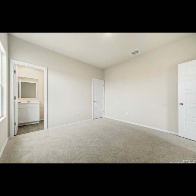 2142 Collins Aly, Converse, TX 78109 - photo 6