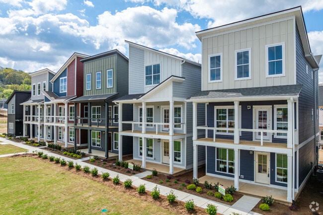Contemporary homes are a favorite new comer in Ridgedale-Oak Grove.