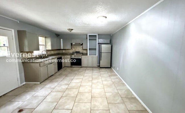 1437 Highland Dr, Birmingham, AL 35235 - photo 2