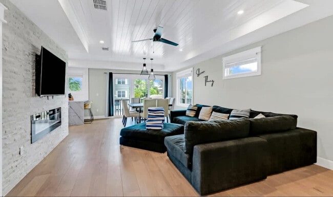 2411 Avenue C unit ID1366638P, Bradenton Beach, FL 34217 - photo 2