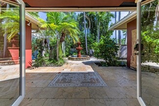 4401 NE 19th Ave, Oakland Park, FL 33308