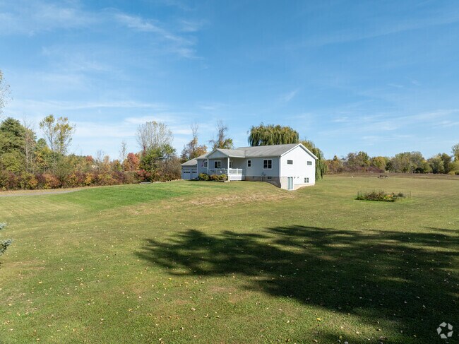 Single-family ranch homes often sit on several acres, giving residents plenty of space for outdoor activities.