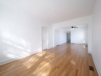 5004 W Armitage Ave Unit 2F, Chicago, IL 60639